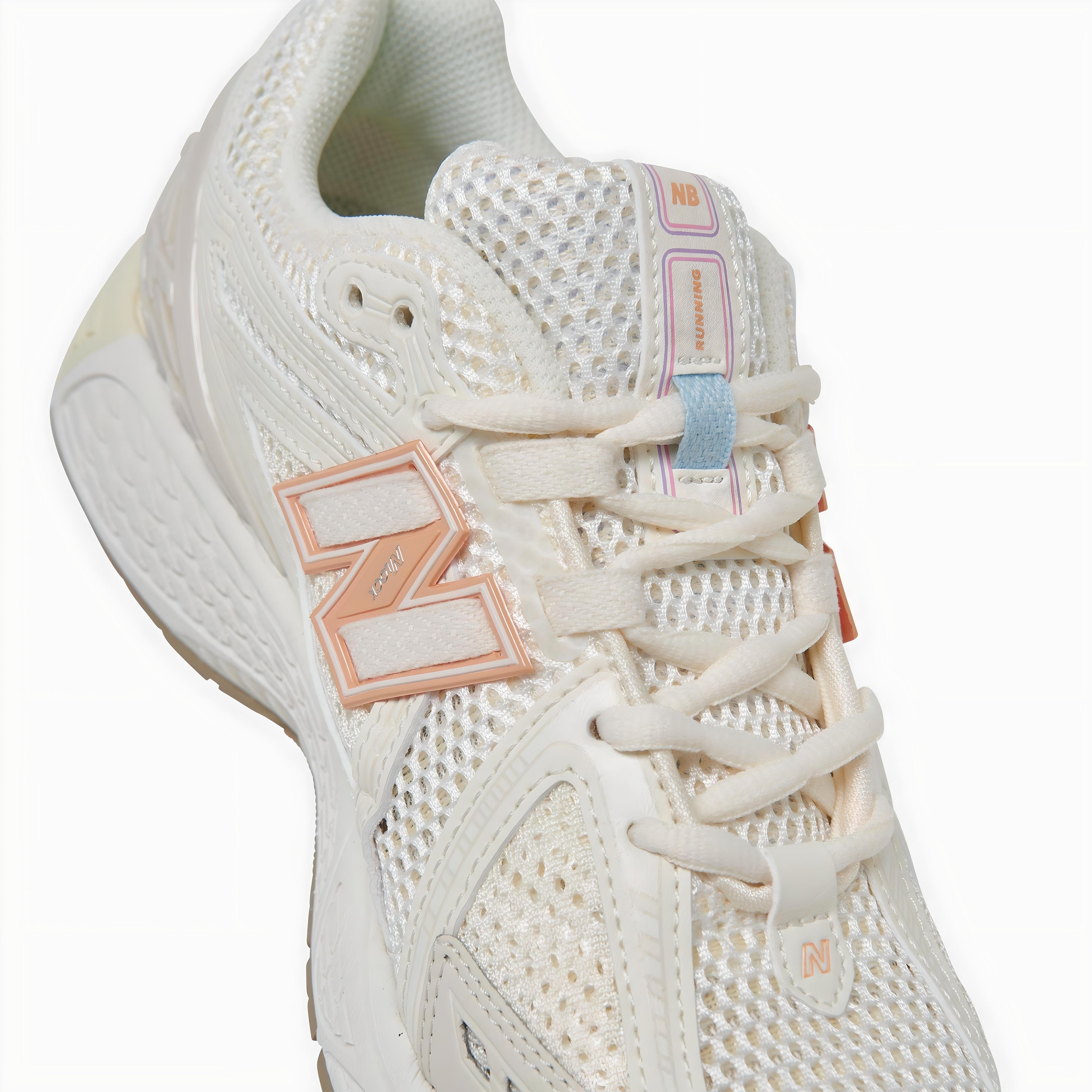 NEW BALANCE 1906R