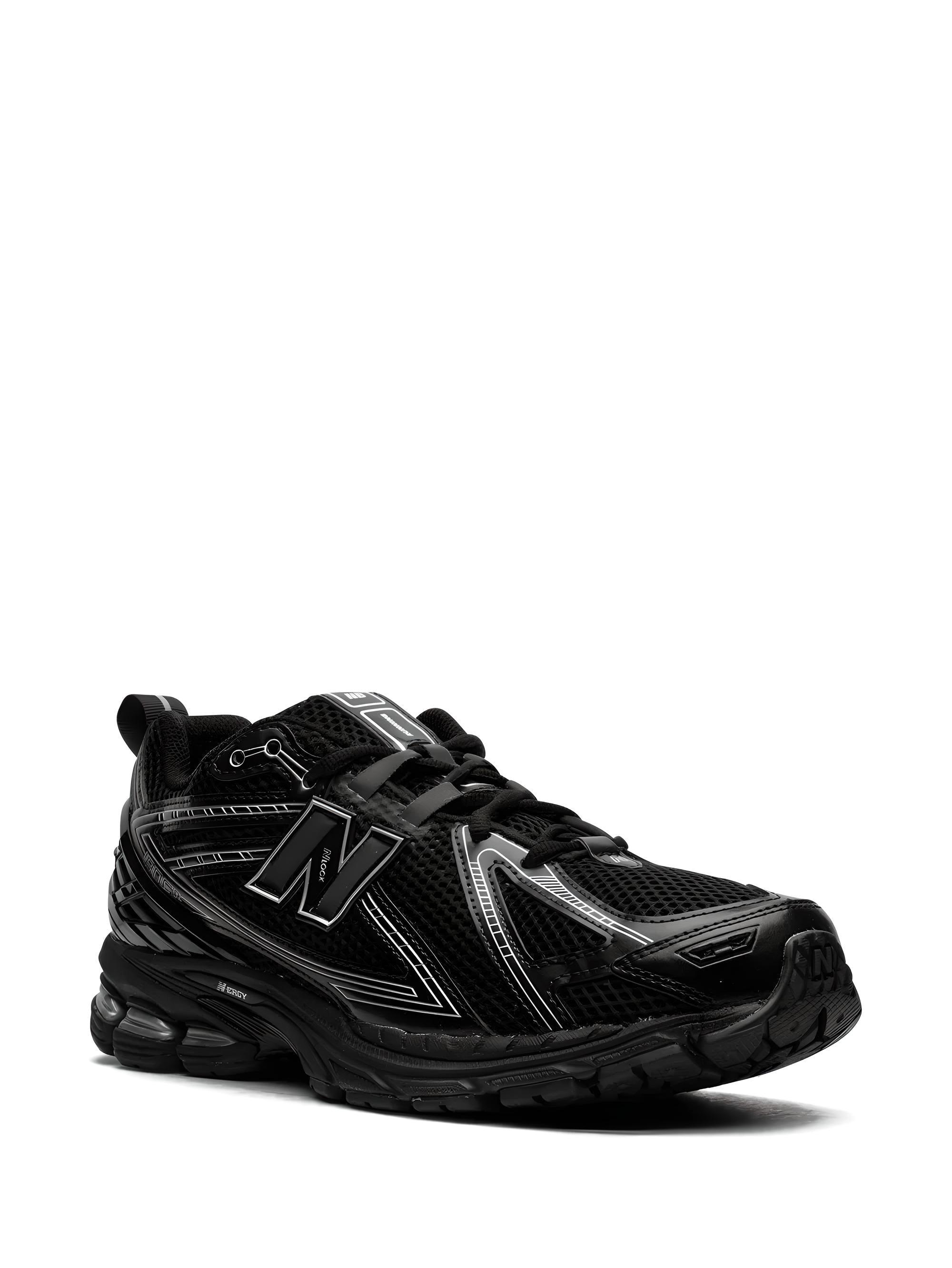NEW BALANCE 1906R