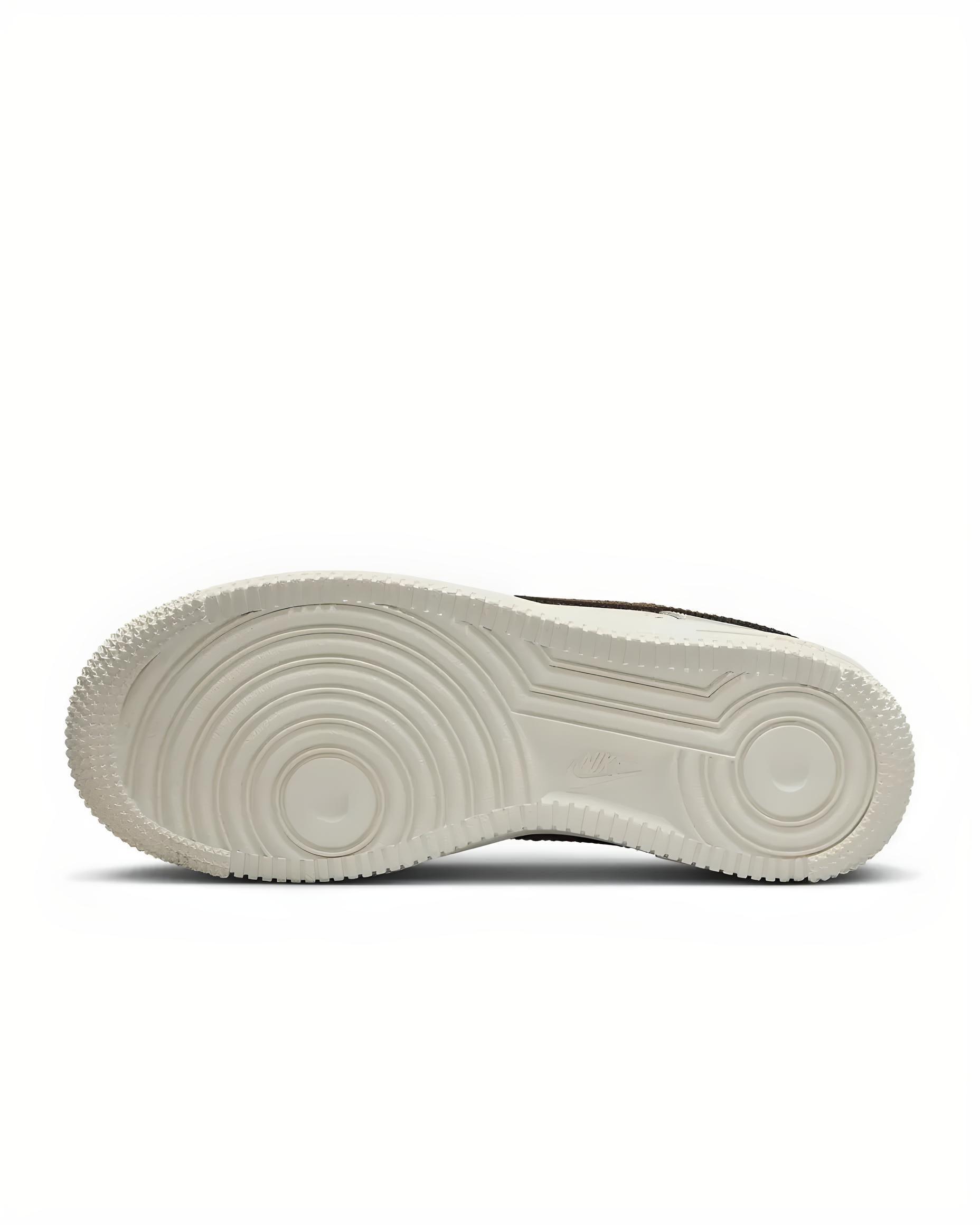 Nike Air Force 1 LV8 - Yuko Sports
